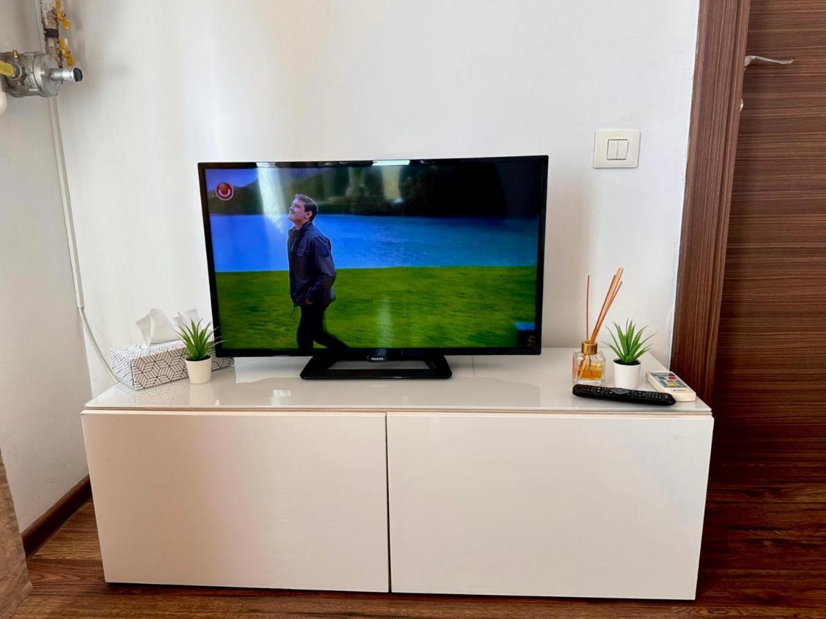 Cozy Apartment With Self Check-In Near Promenada Mall And Verdi Park Bucharest Luaran gambar