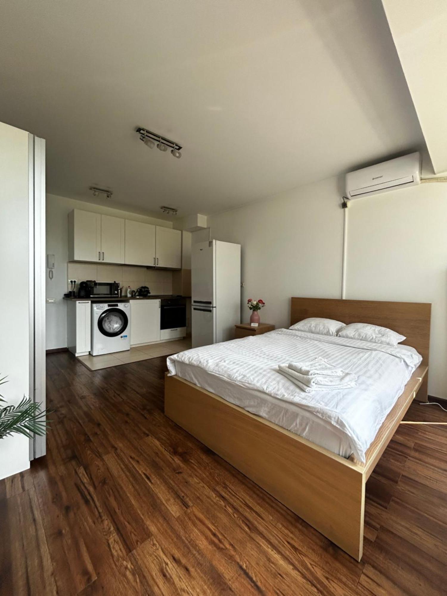 Cozy Apartment With Self Check-In Near Promenada Mall And Verdi Park Bucharest Luaran gambar