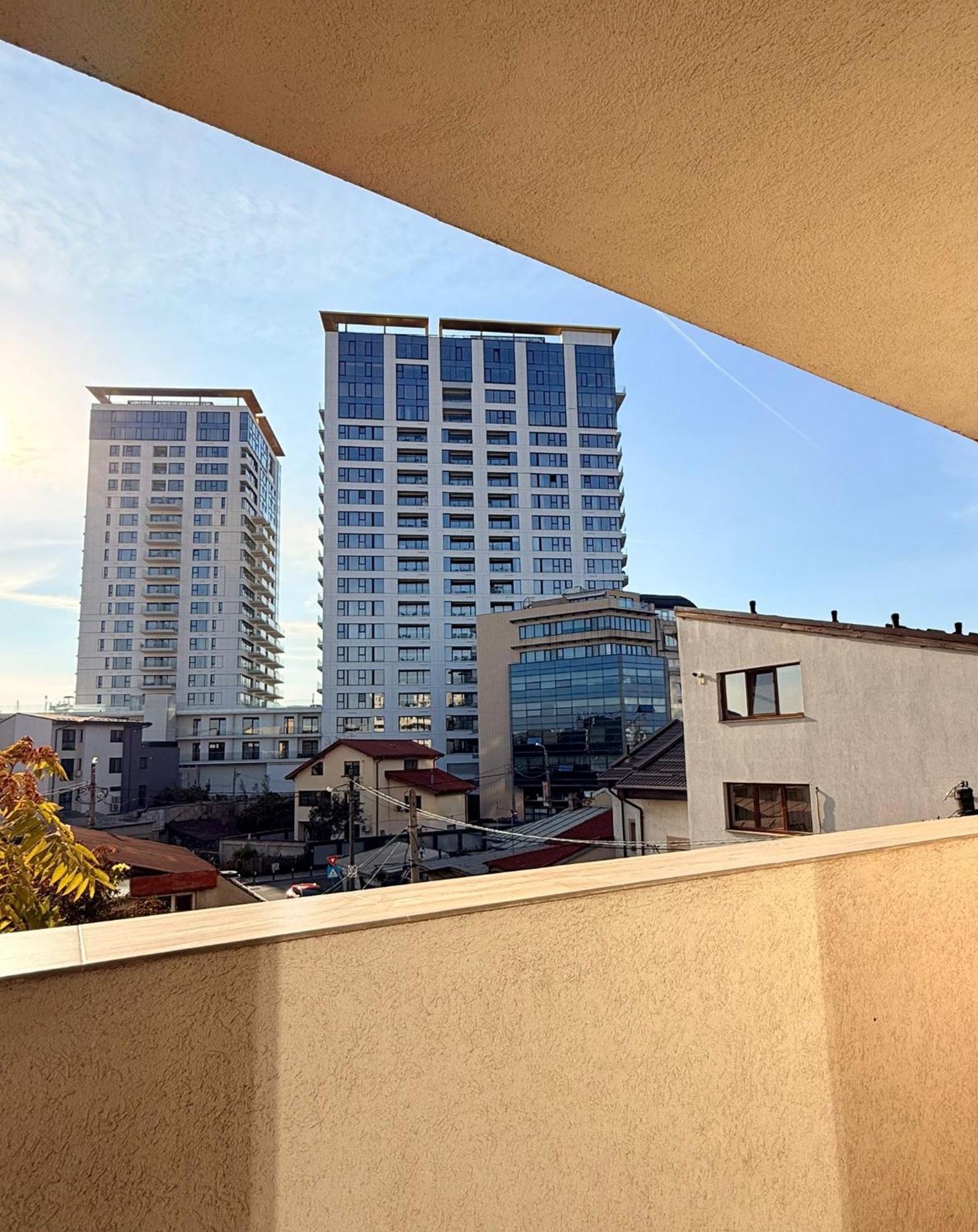 Cozy Apartment With Self Check-In Near Promenada Mall And Verdi Park Bucharest Luaran gambar